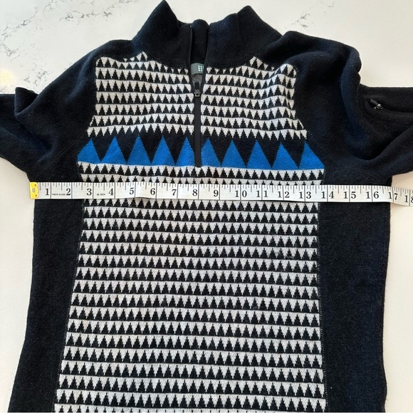 Title Nine Houndstooth Geo Super Power Quarter Zip Sweater - Picture 11 of 13